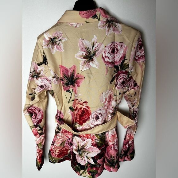 Tan Floral pants Suit roses - Picture 7 of 12